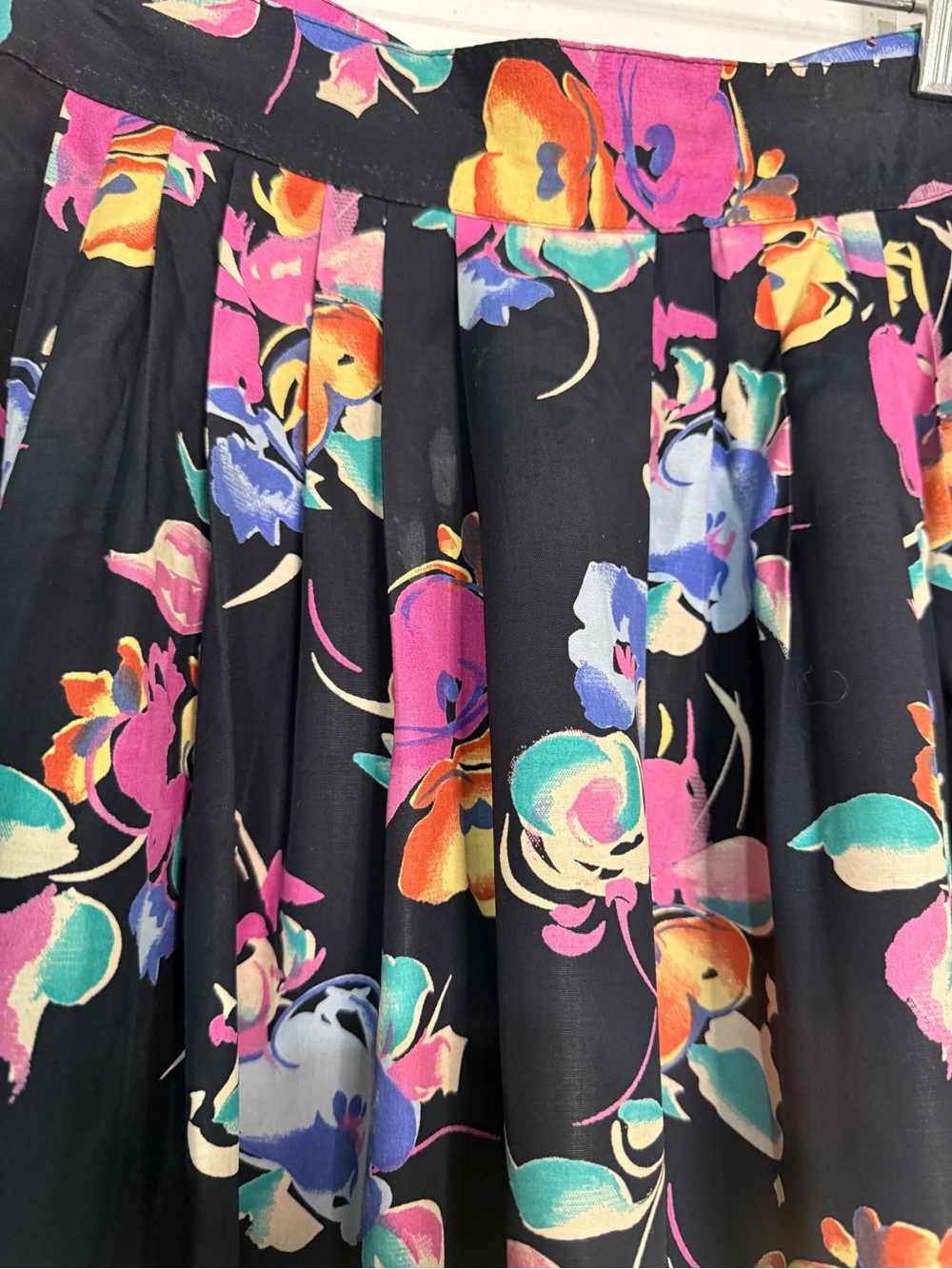 Emily St. John Black Floral A-Line Maxi Skirt - Multicolor Print. Sz 7/8. - Picture 2 of 7